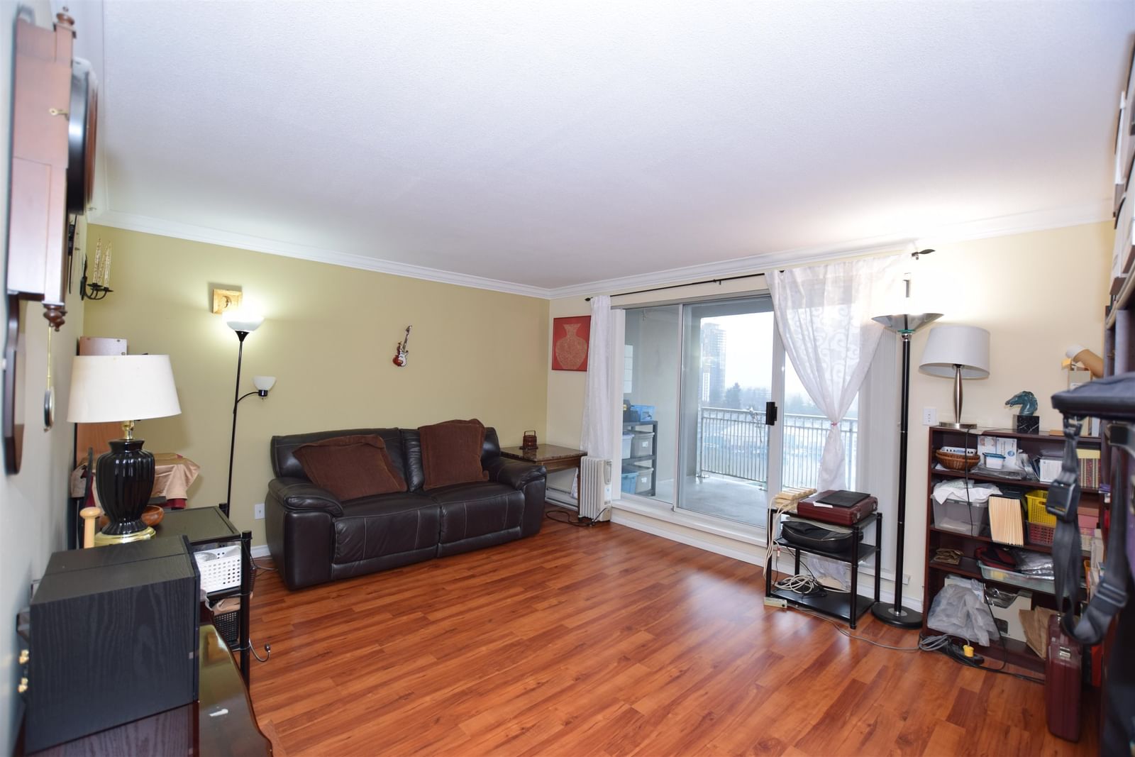 Listing Image 8