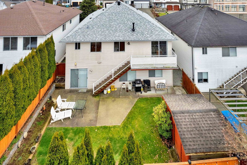1655 Mcpherson Drive, Port Coquitlam, V3C 6C9 | Image 2