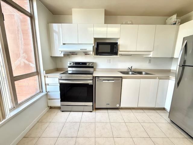 1101 - 4657 Hazel Street