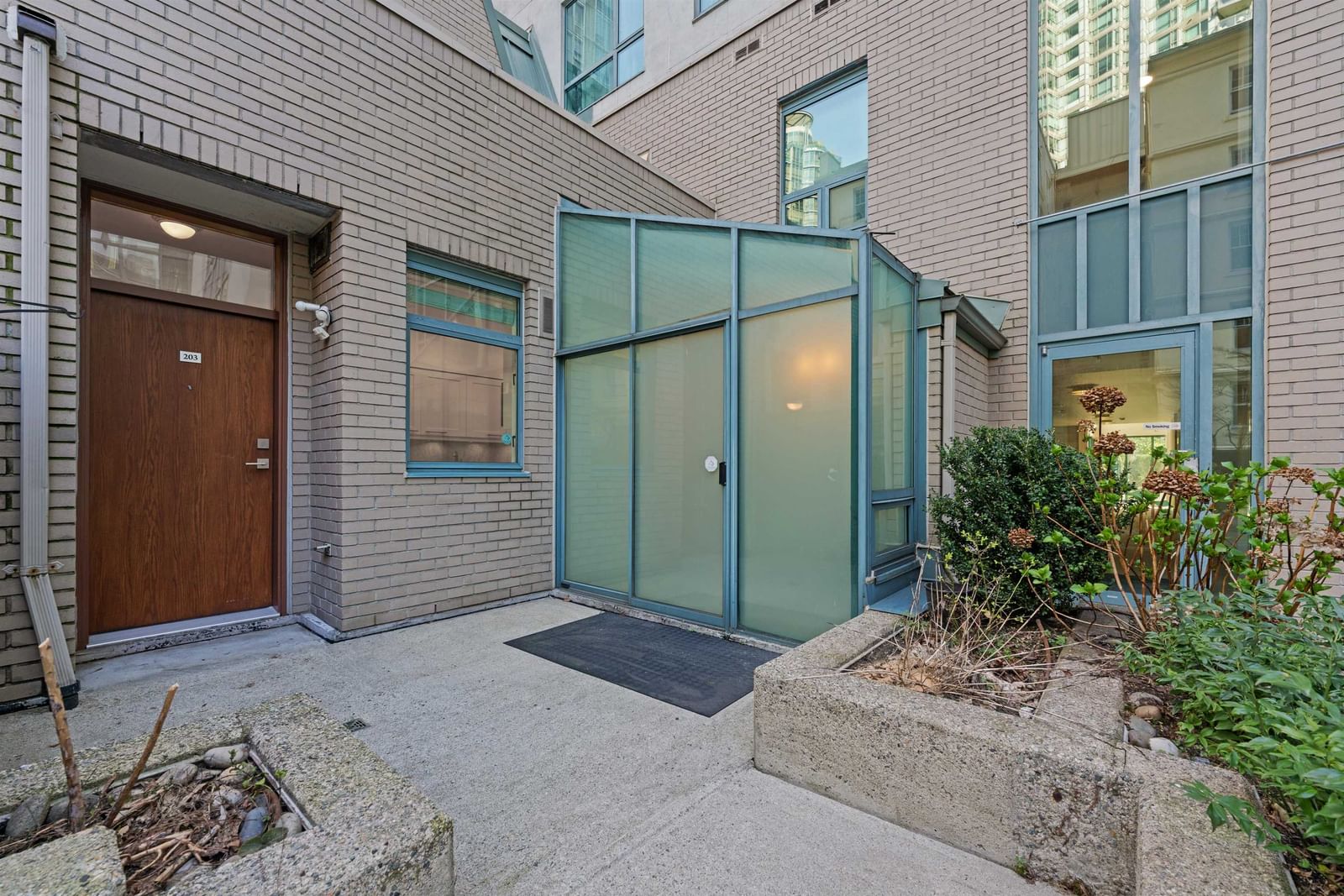 Listing Image 33