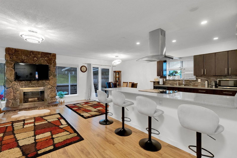 1230 Bluff Drive, Coquitlam, V3E 1C1 | Image 2