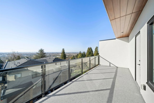 1 - 4558 Portland Street