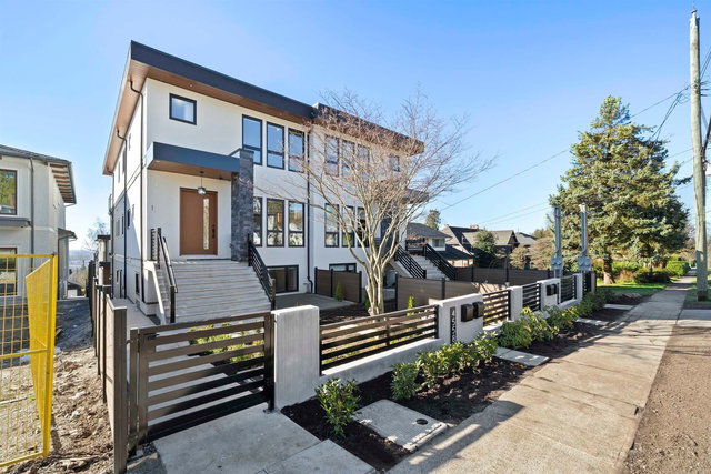 1 - 4558 Portland Street