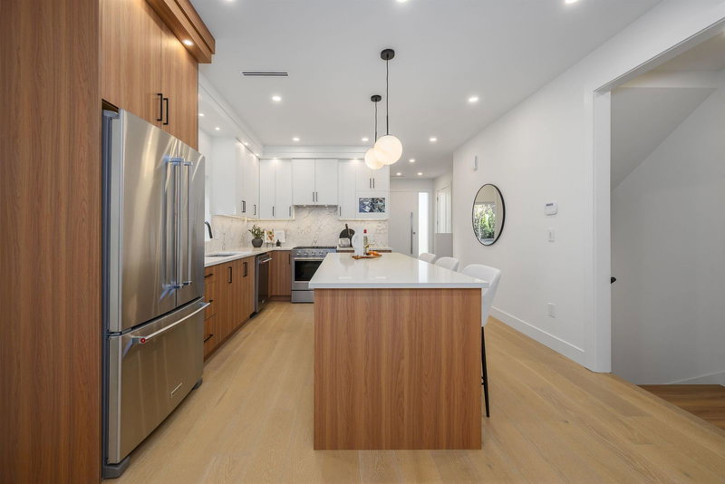 2 - 6176 Elgin Avenue, Burnaby, V5H 3S4 | Image 3