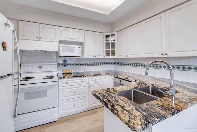 6555 St. Charles Place