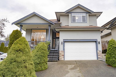 23717 110 Avenue | Maple Ridge | Image