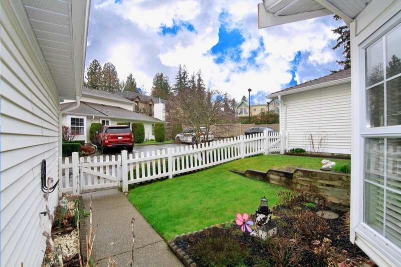 52 - 6537 138 Street, Surrey, V3W 0C6 | Image 2