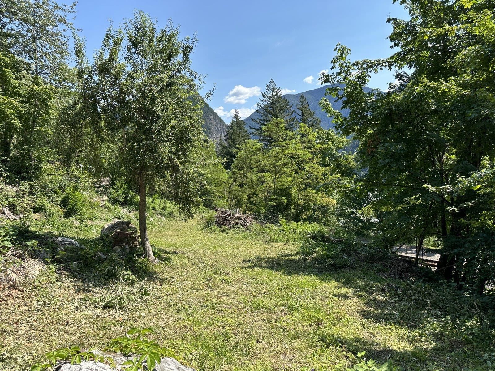 Listing Image 17