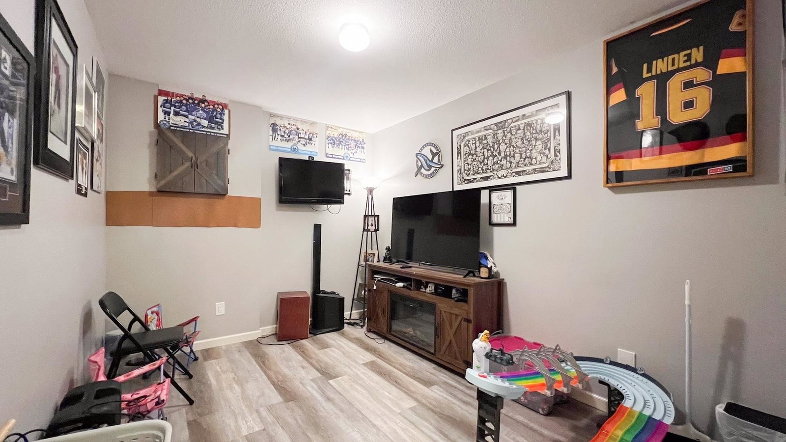 Listing Image 22