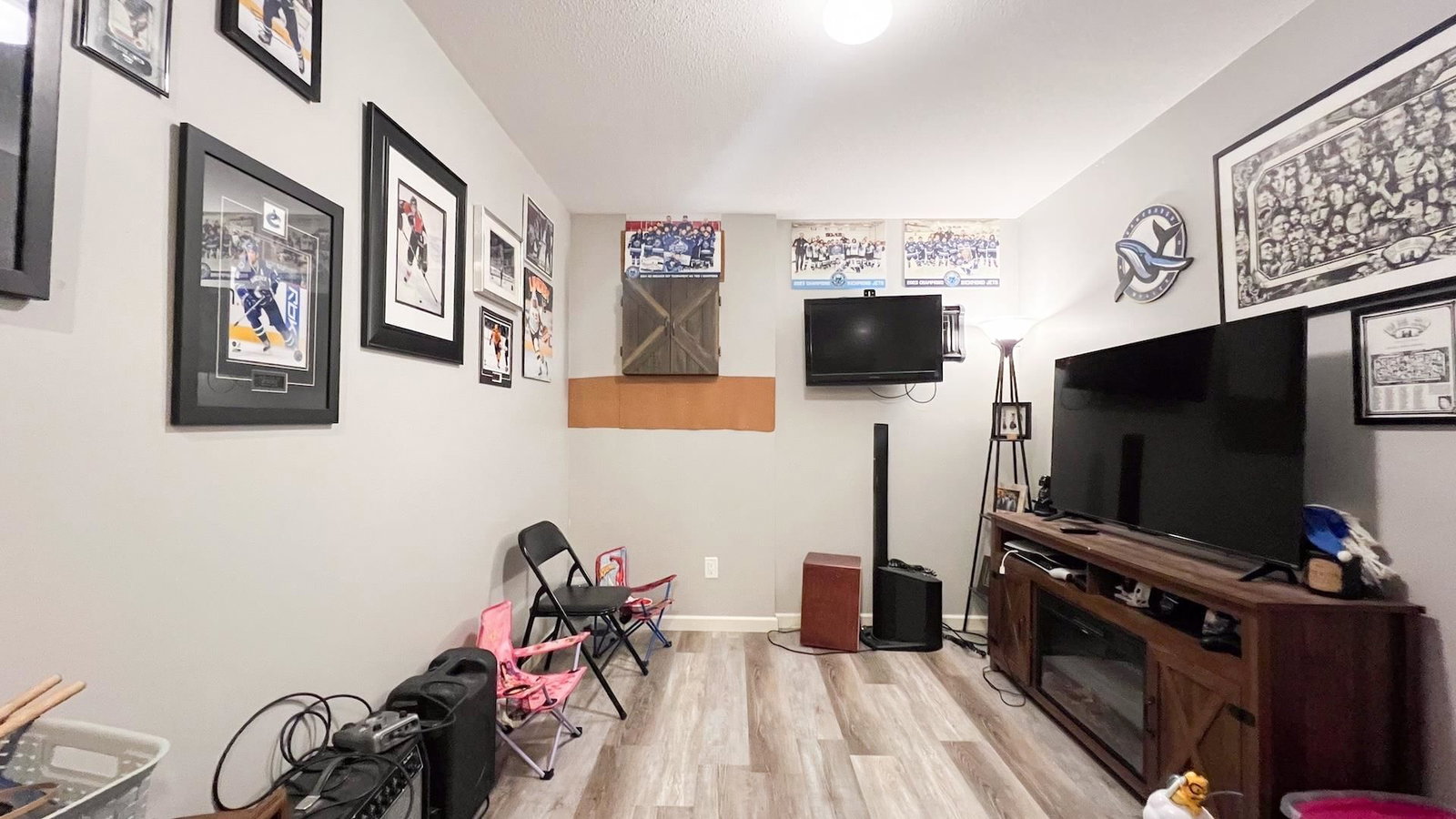 Listing Image 23