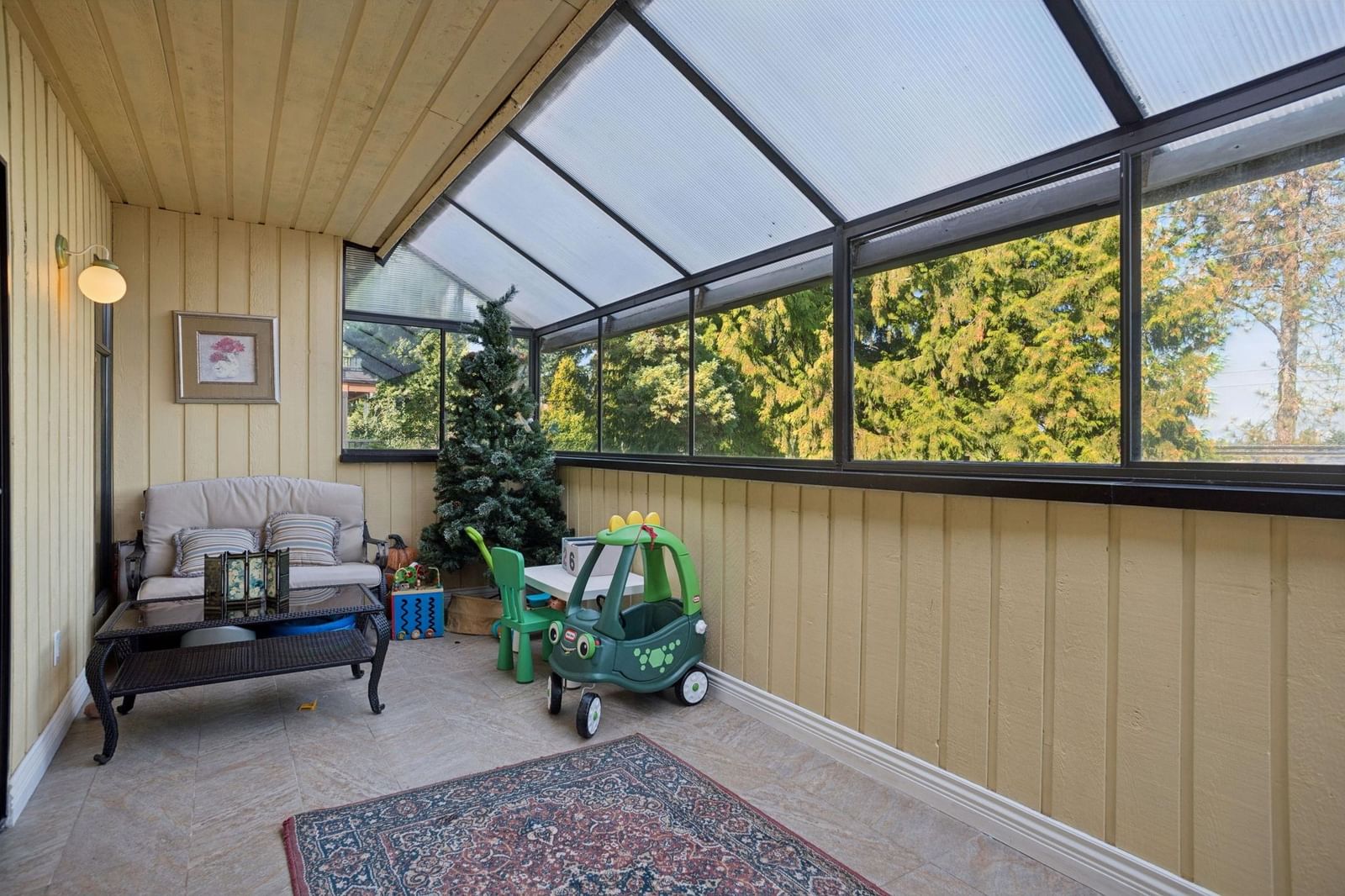 Listing Image 16