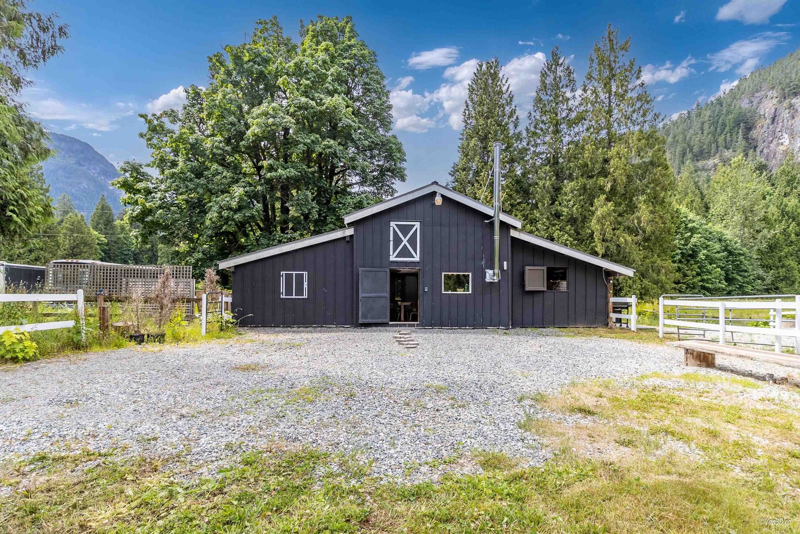 Listing Image 8