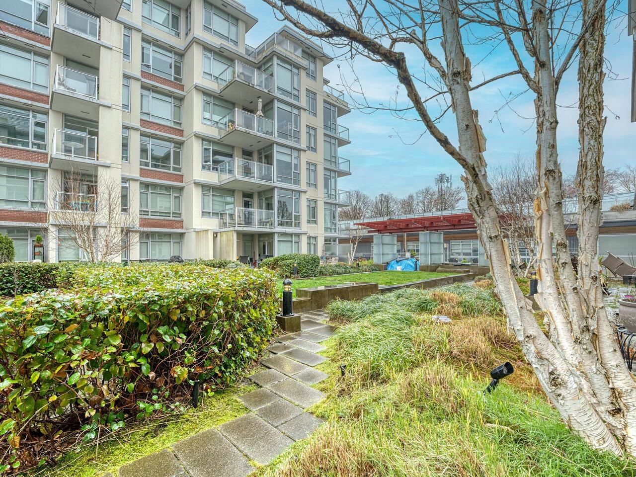 Listing Image 14