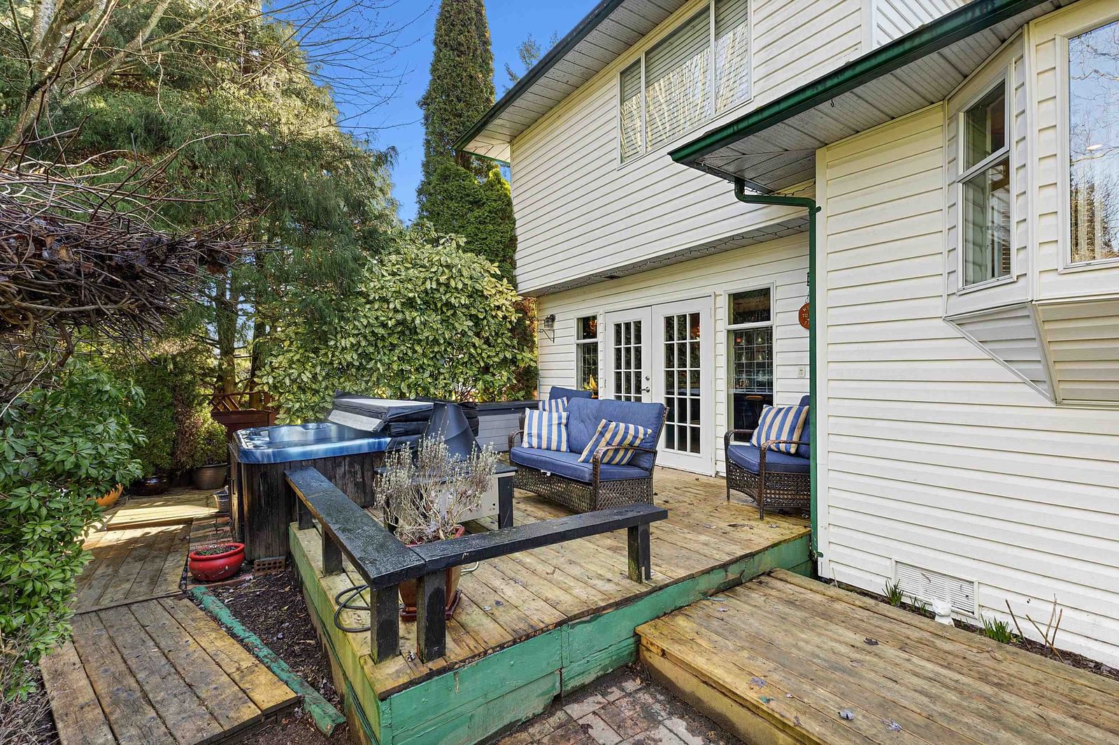 Listing Image 4