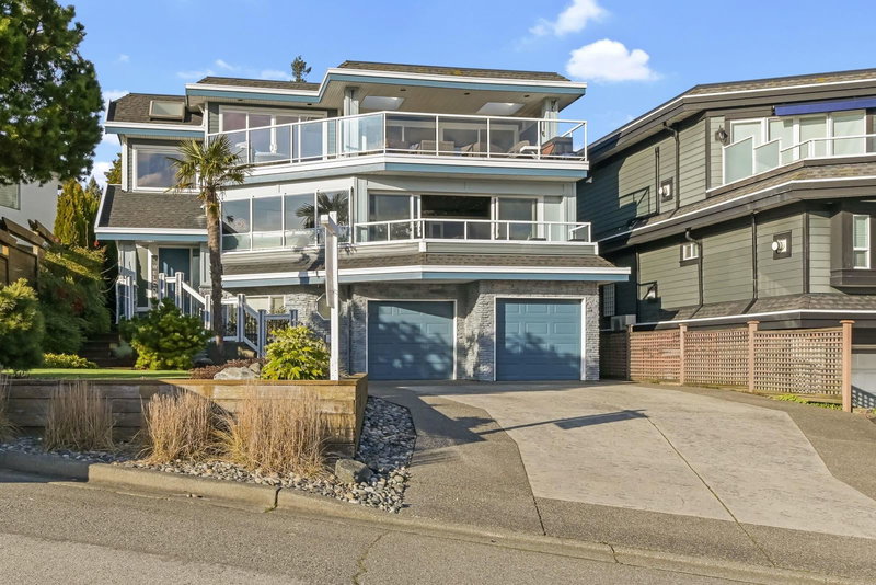 15587 Semiahmoo Avenue, White Rock, V4B 1V3 | Image 2