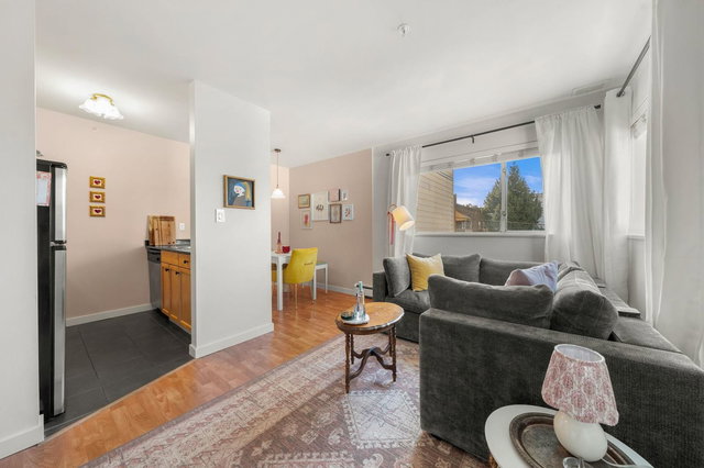 305 - 33 Templeton Drive N