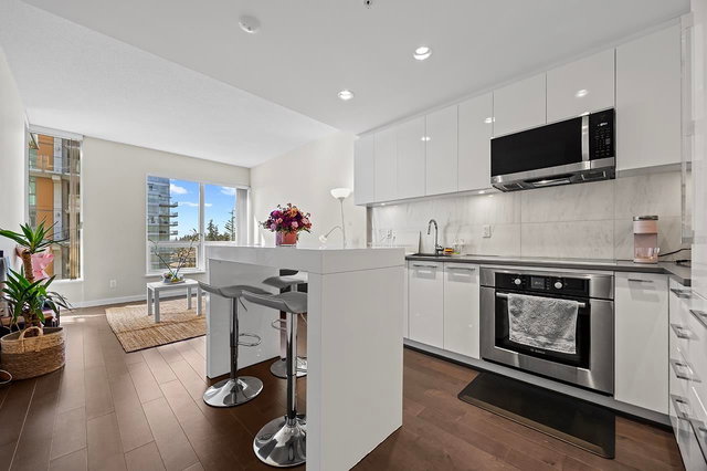 1206 - 5728 Berton Avenue