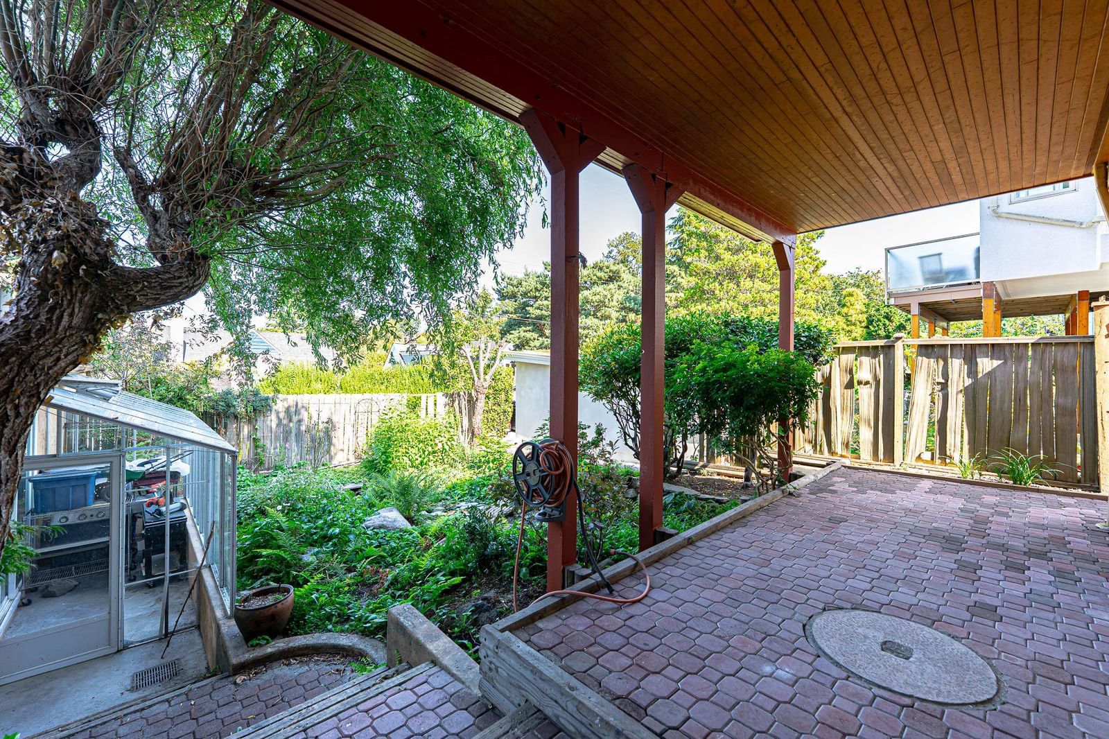 Listing Image 6