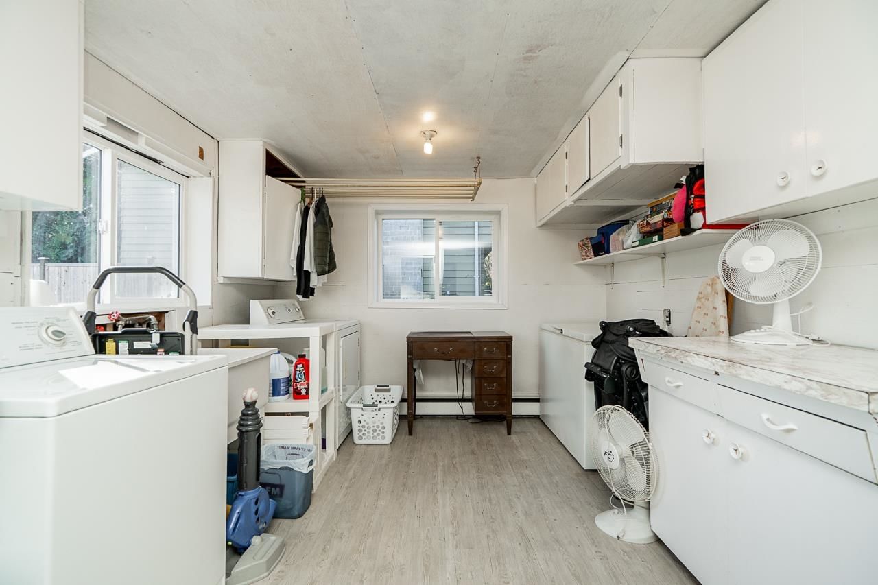 Listing Image 16