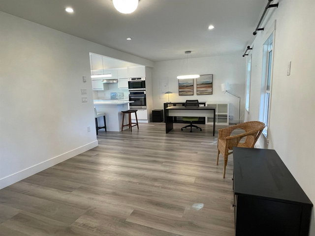 500 Douglas Crescent