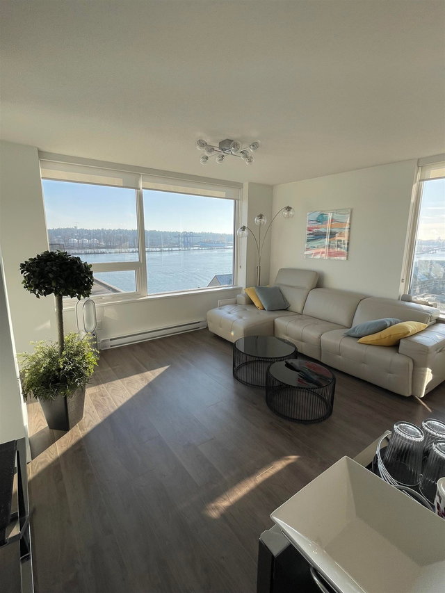 811 - 988 Quayside Drive