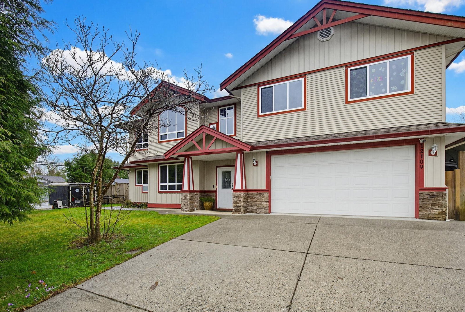Listing photo 3