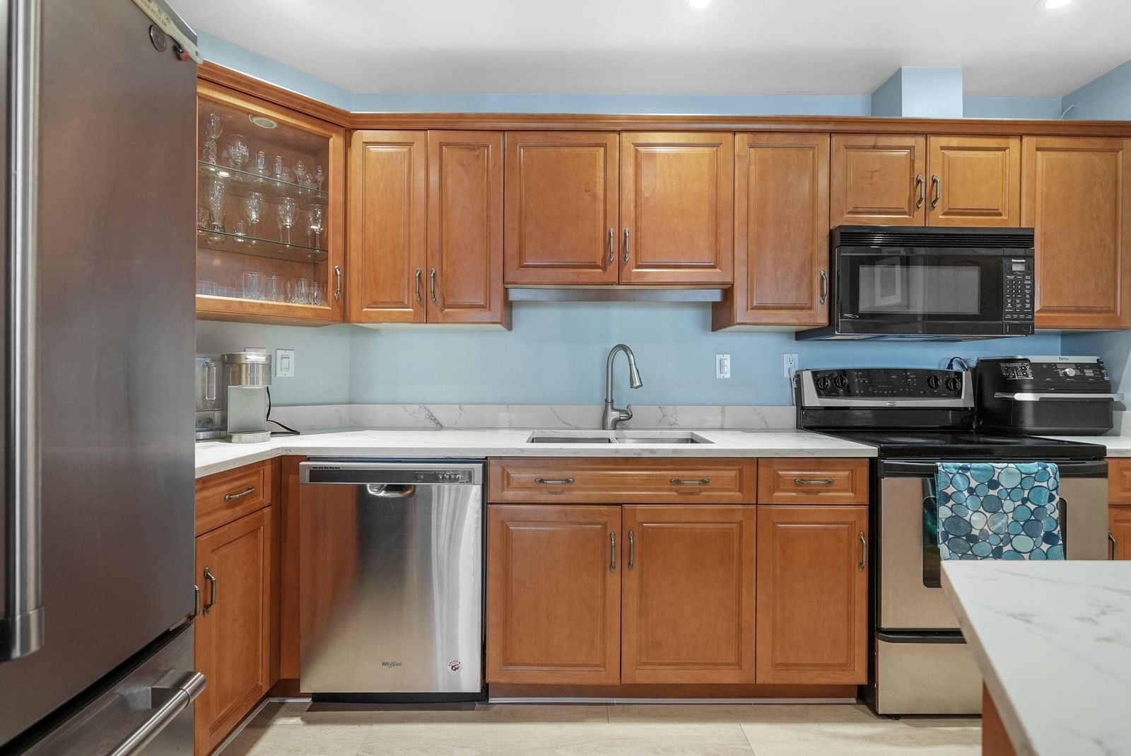 Listing Image 6