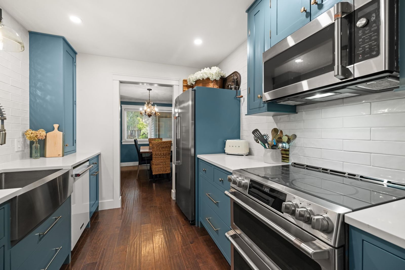 Listing Image 11