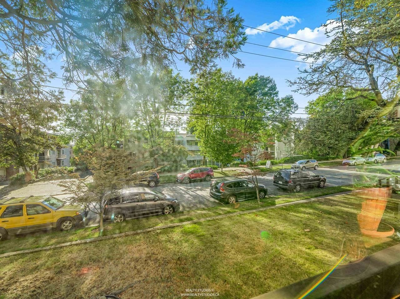 Listing Image 28
