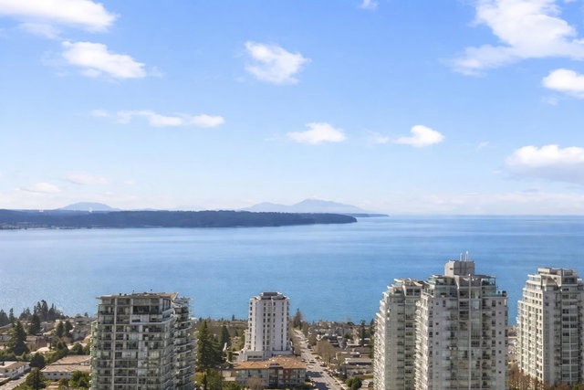 2104 - 1588 Johnston Road