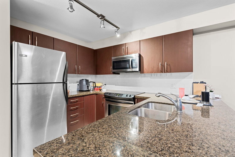 209 - 7337 Macpherson Avenue, Burnaby, V5J 0A9 | Image 3