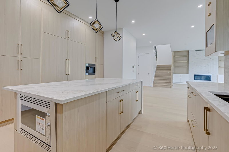 3252 Allan Road, North Vancouver, V7J 3C5 | Image 2