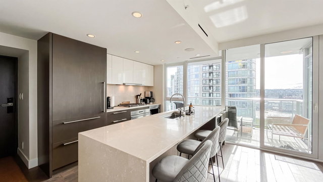 1601 - 499 Pacific Street