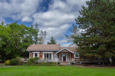 1020 Finch Drive | Squamish | Image