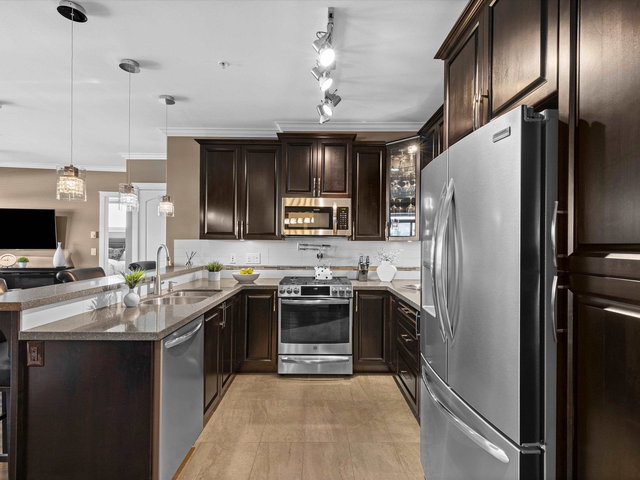 514 - 32445 Simon Avenue