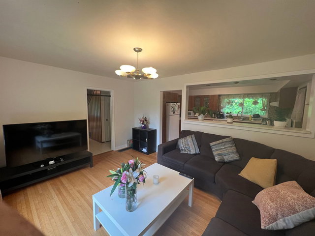 635 King Georges Way