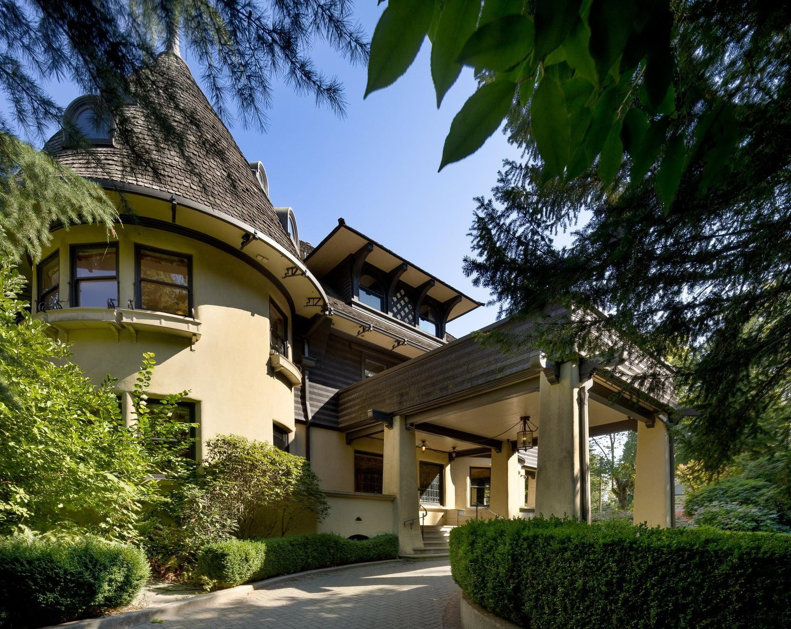 Listing Image 4