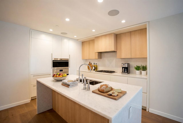 601 - 7418 Paulson Street