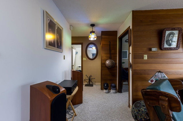 302 - 250 1st Street W