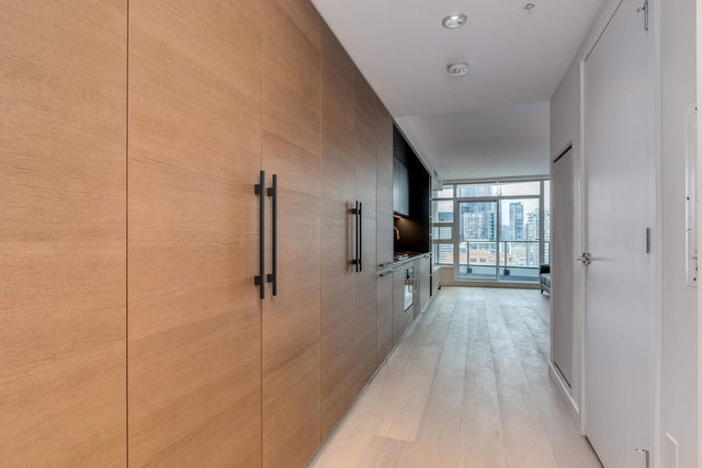 2106 - 1289 Hornby Street