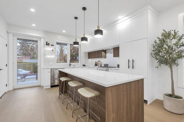 103 - 706 Smith Avenue