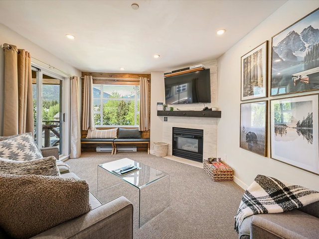 326 - 4360 Lorimer Road