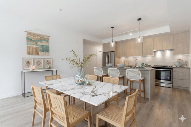 201 - 38165 Cleveland Avenue