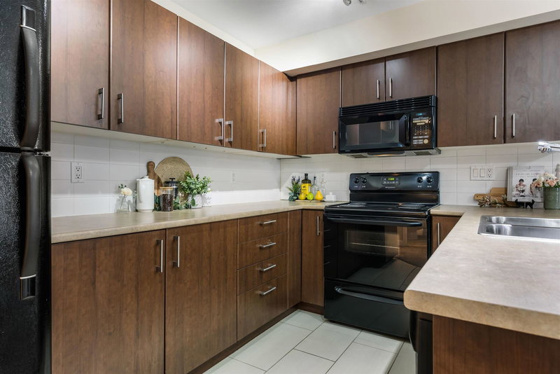 113 - 45555 Yale Road, Chilliwack, V2P 0A9 | Image 3