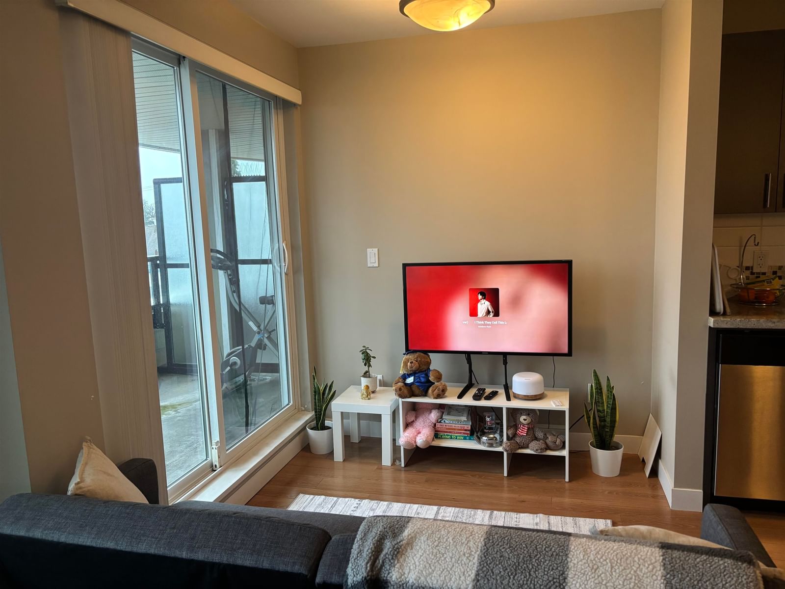 Listing Image 8