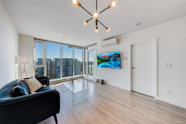 1901 - 8288 Granville Avenue