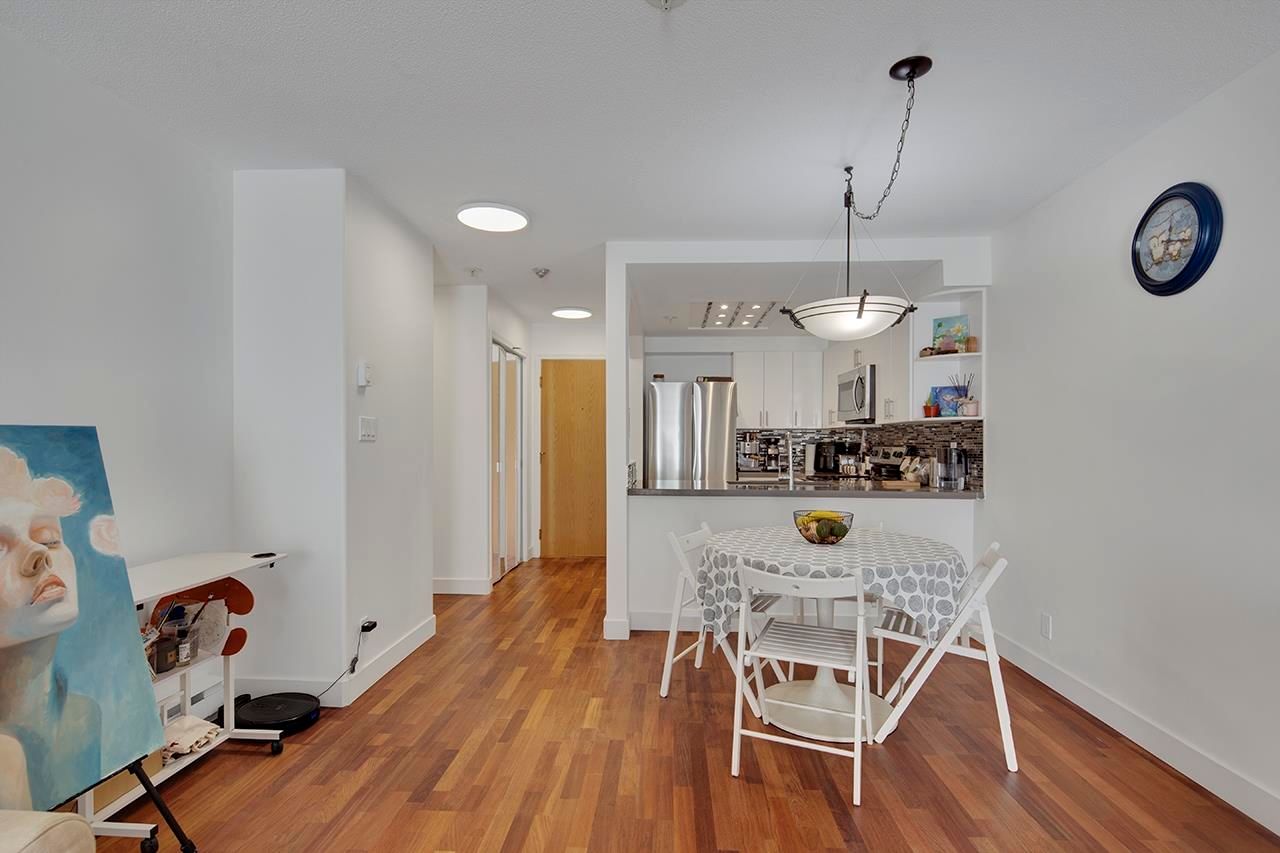Listing Image 15