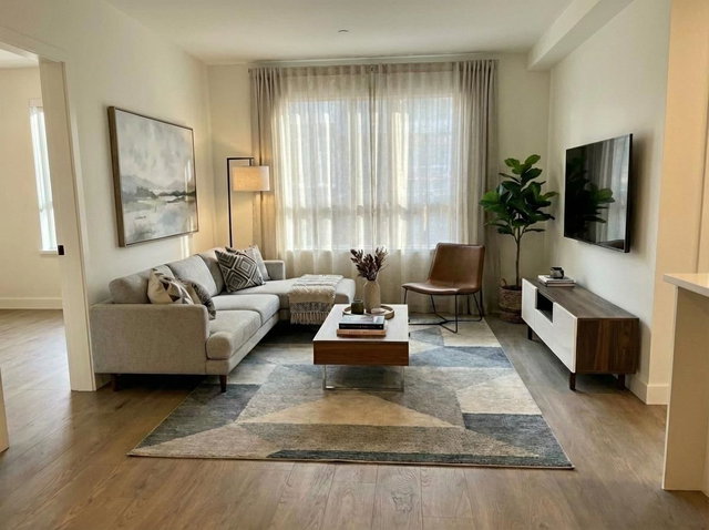 416 - 13258 105 Avenue