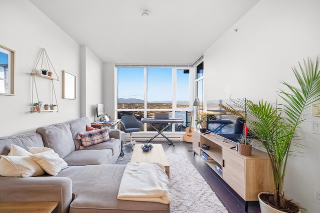 1901 - 271 Francis Way