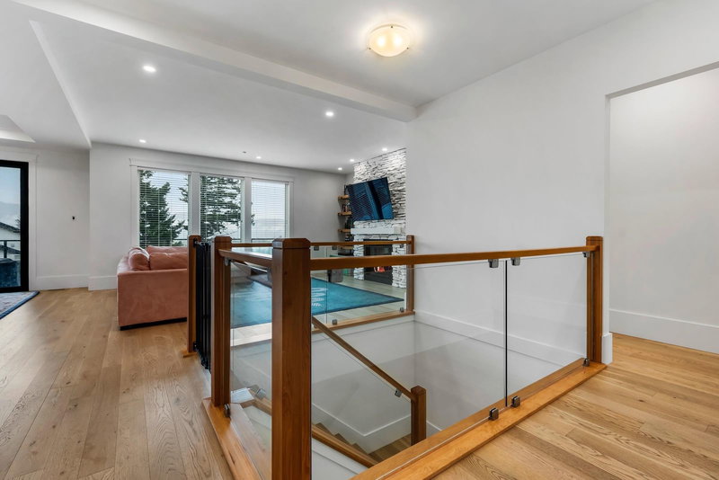 35990 Timberlane Drive, Abbotsford, V3G 0H5 | Image 3